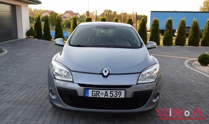 2009' Renault Megane photo #1