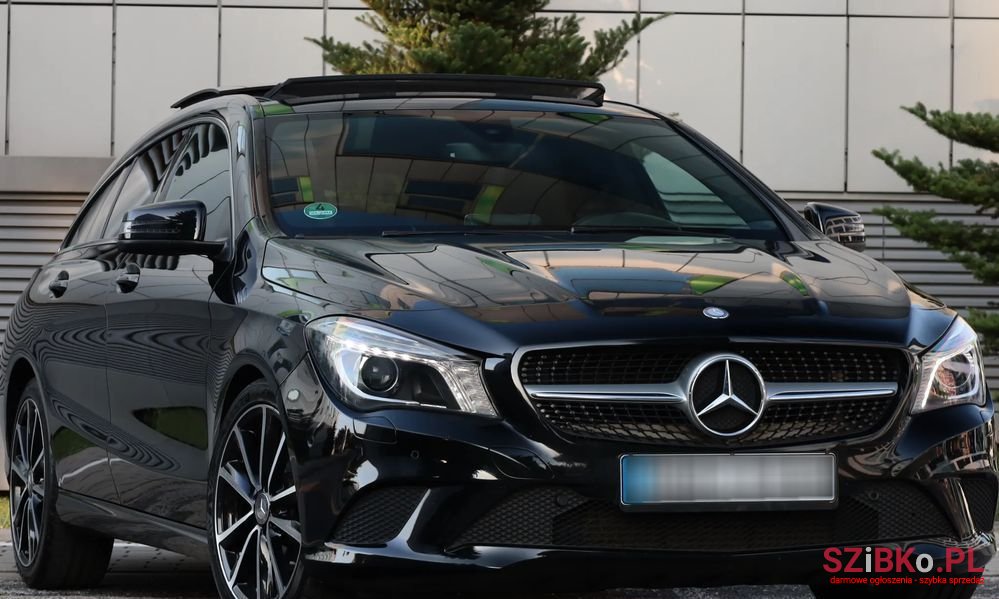 2015' Mercedes-Benz CLA photo #3
