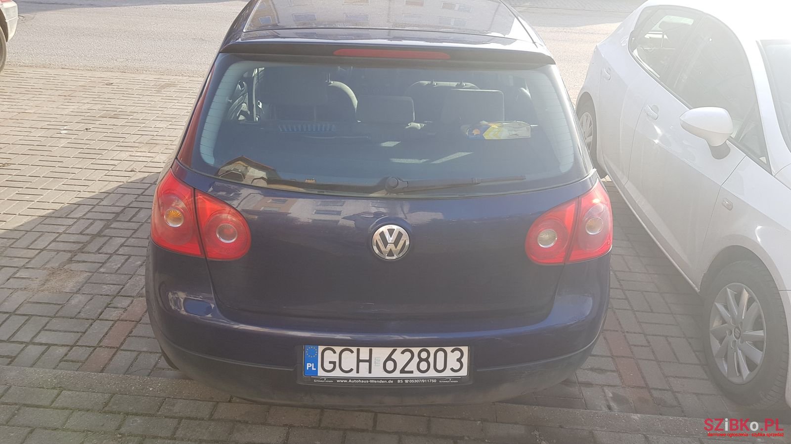 2004' Volkswagen Golf V photo #5