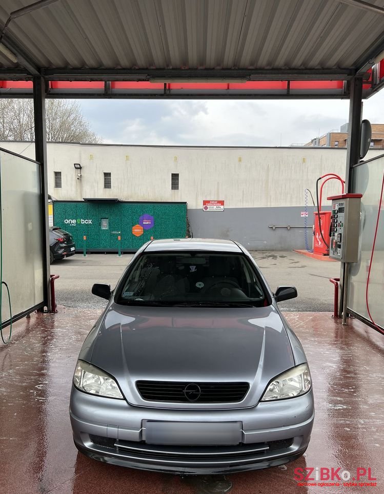 2008' Opel Astra 1.6 Start photo #6