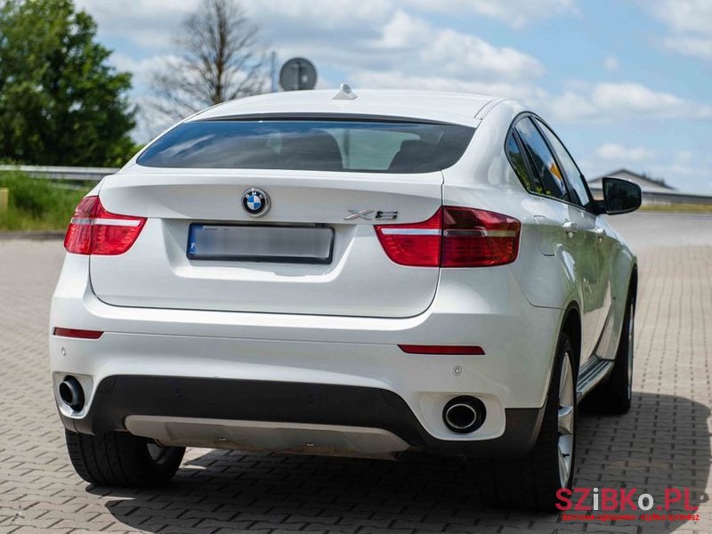 2011' BMW X6 Xdrive35I photo #2