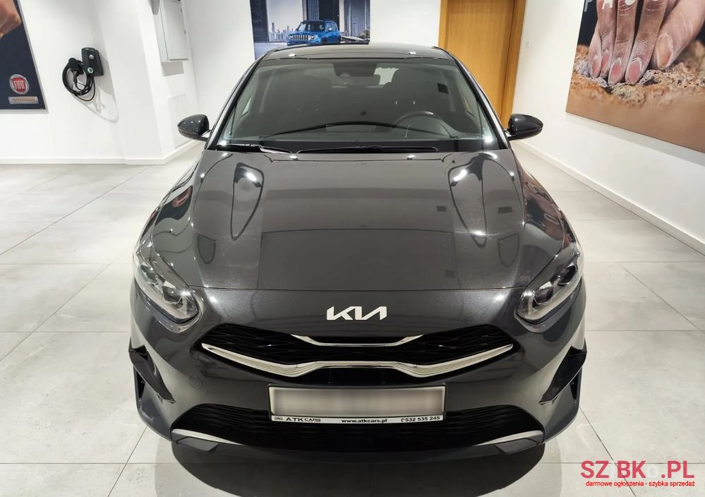 2022' Kia Ceed 1.5 T-Gdi M photo #2