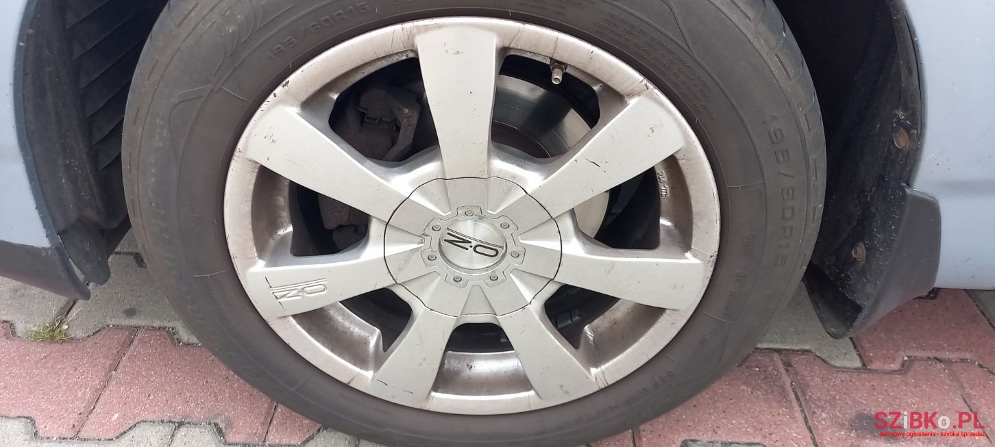 2004' Toyota Corolla photo #6