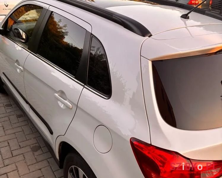 2014' Mitsubishi ASX photo #4