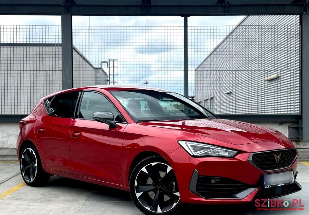 2022' Cupra Leon photo #1