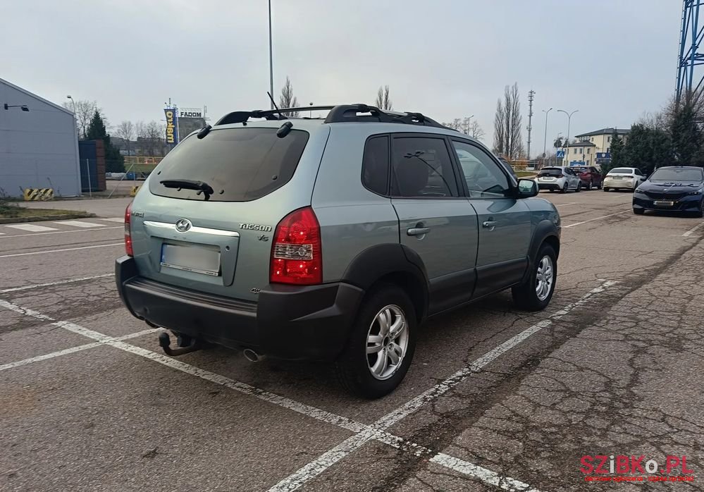 2008' Hyundai Tucson 2.7 V6 4Wd Gls photo #5