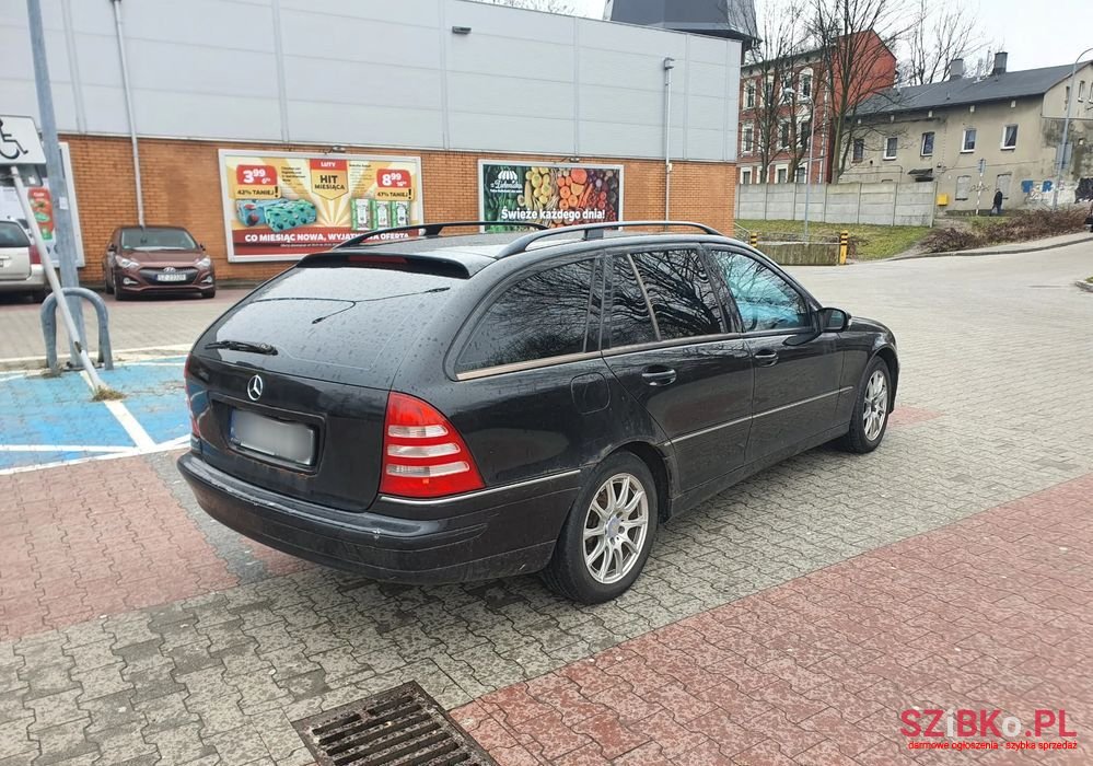 2004' Mercedes-Benz C-Class photo #6