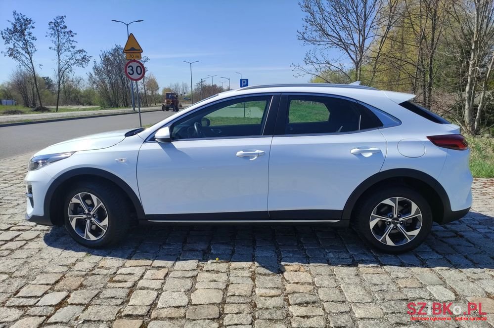 2021' Kia XCeed photo #6