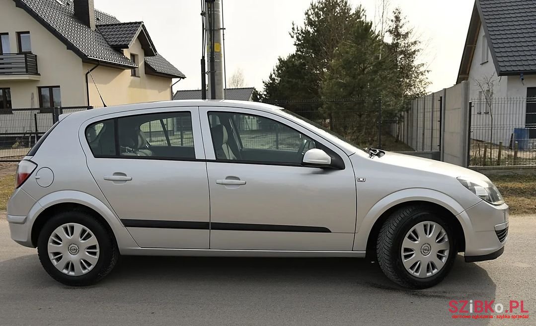 2004' Opel Astra photo #6