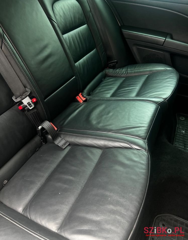 2014' Skoda Superb photo #5