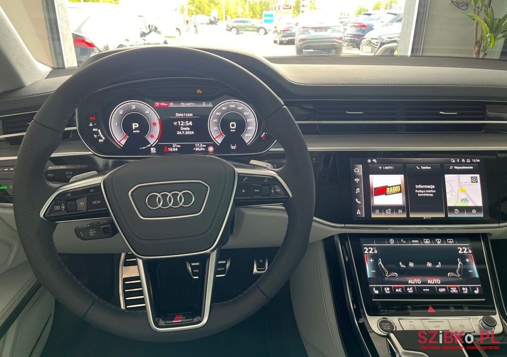 2024' Audi A8 photo #5