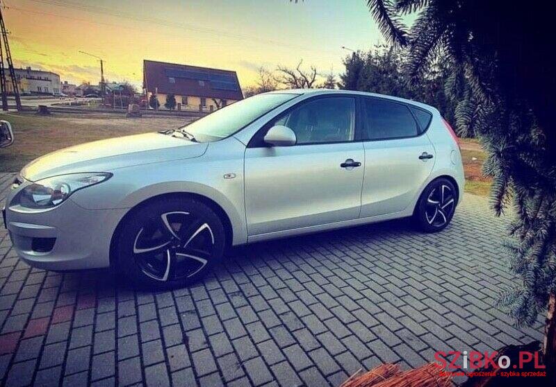 2009' Hyundai I30 photo #1