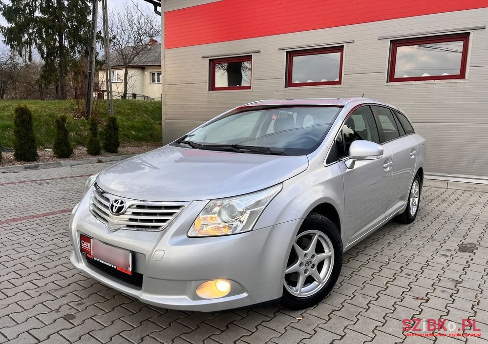 2009' Toyota Avensis 1.8 Sol photo #1