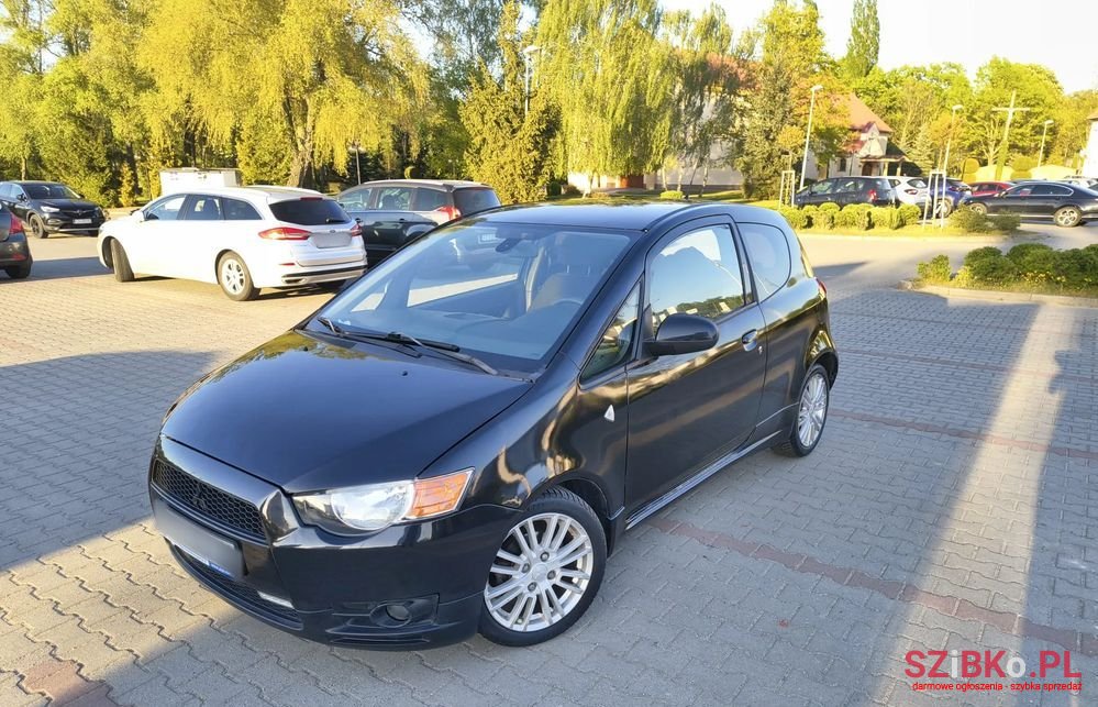 2009' Mitsubishi Colt 1.1 photo #1