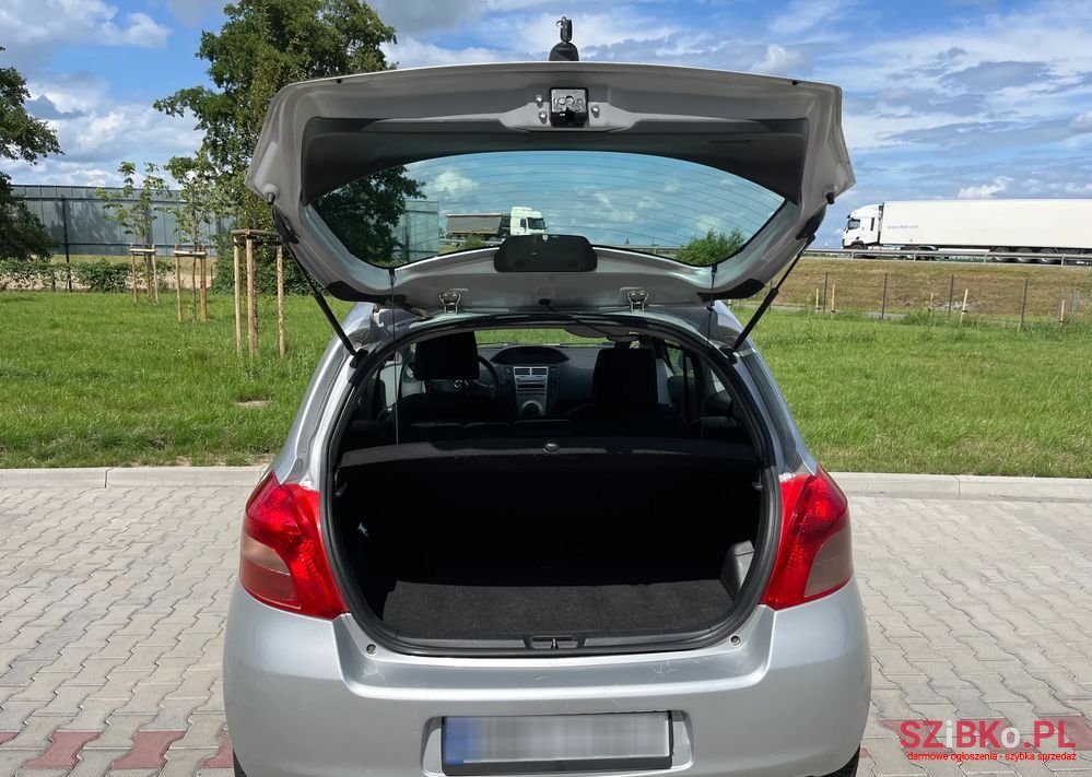 2007' Toyota Yaris 1.3 Terra photo #5