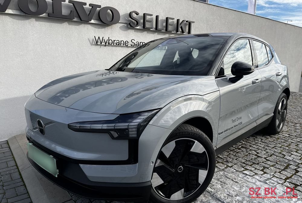 2023' Volvo Ex30 photo #3