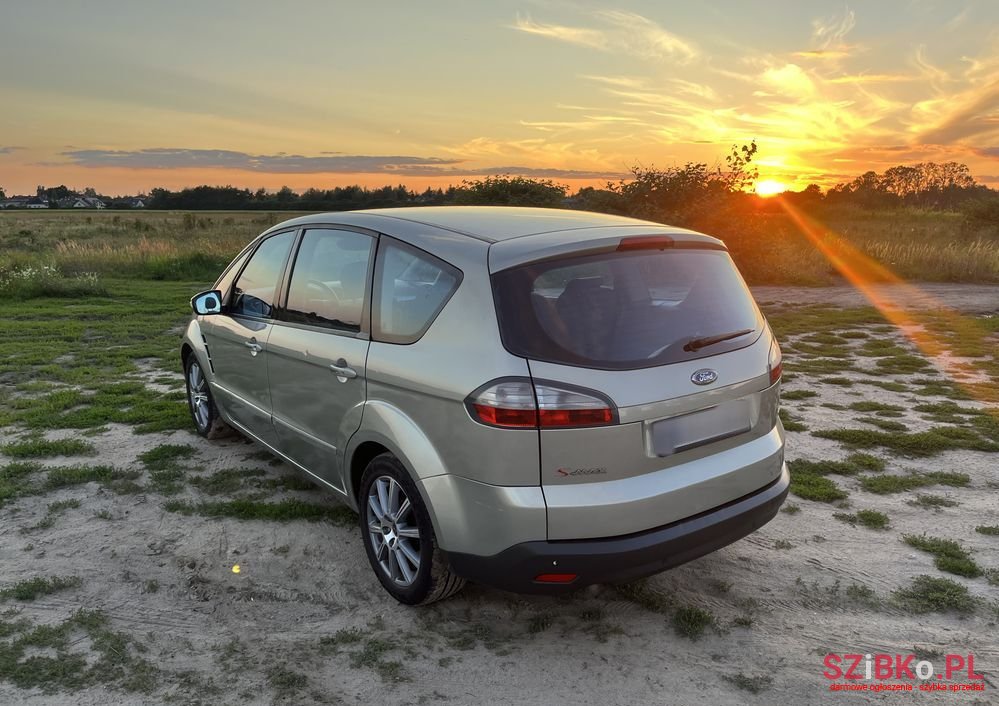 2009' Ford S-Max 2.0 Trend photo #6