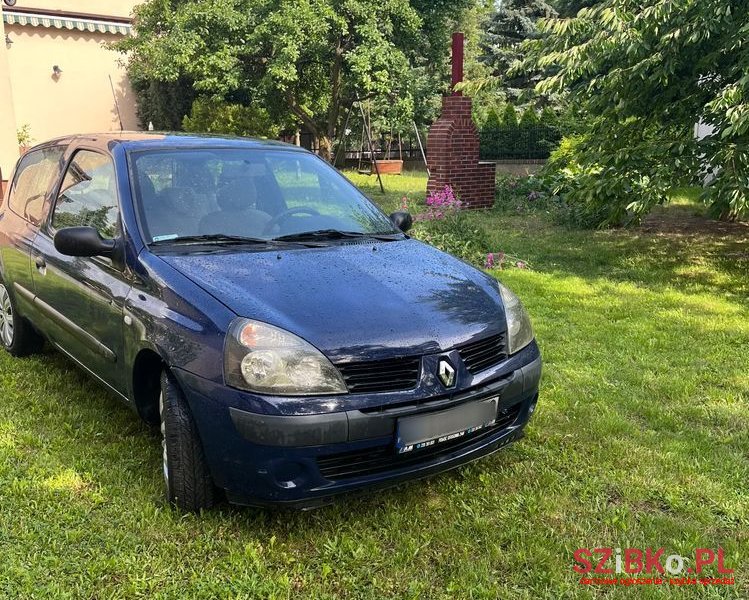 2006' Renault Clio photo #5