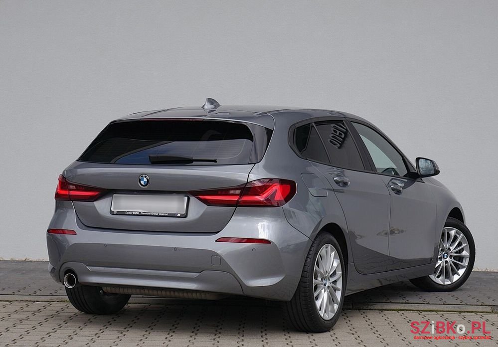 2024' BMW 1 Series photo #3
