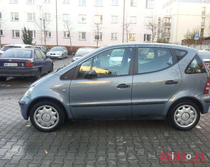 2002' Mercedes-Benz A-Class photo #2