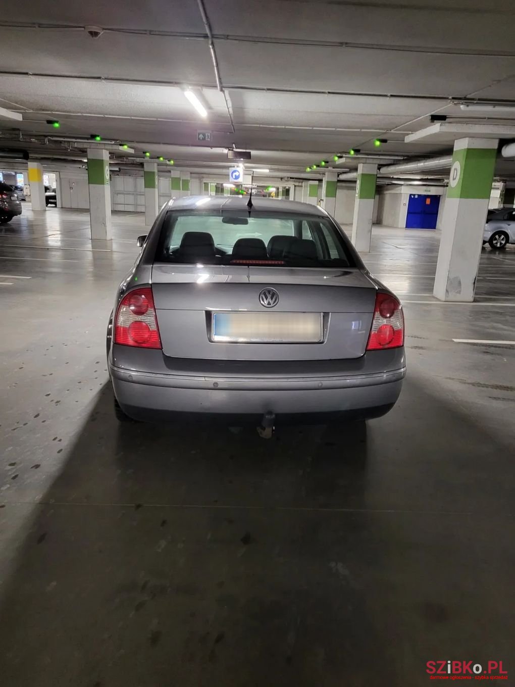 2003' Volkswagen Passat photo #3