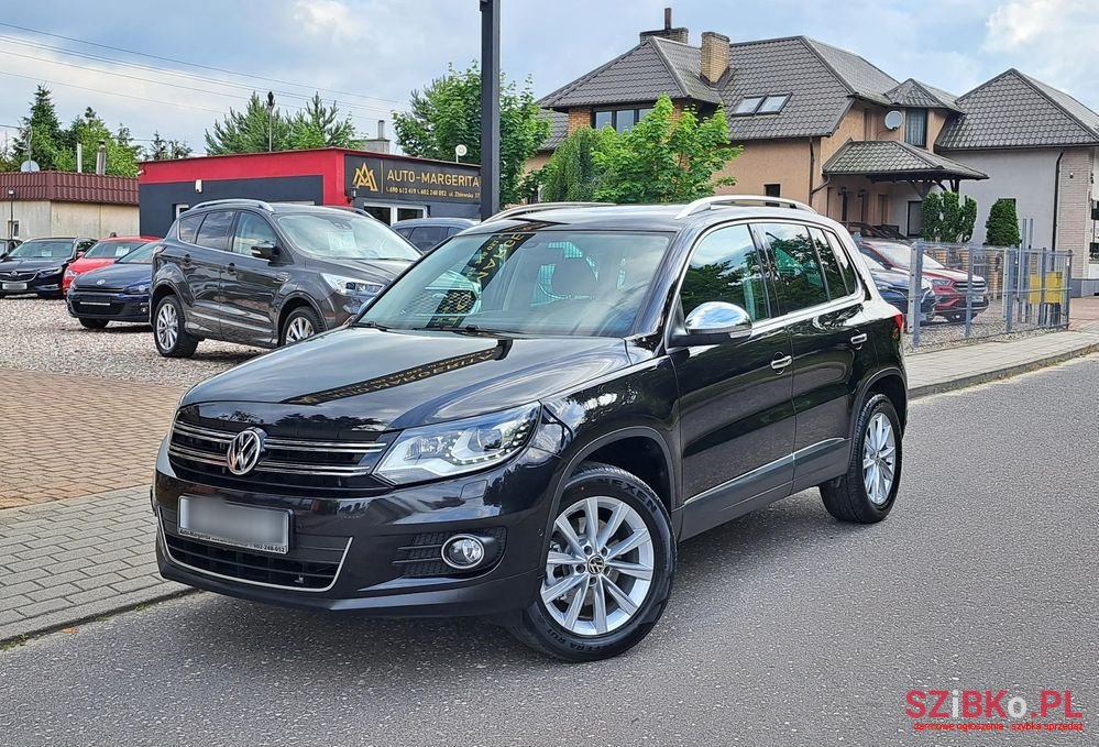 2012' Volkswagen Tiguan photo #2