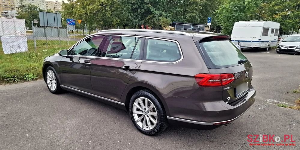 2015' Volkswagen Passat photo #6