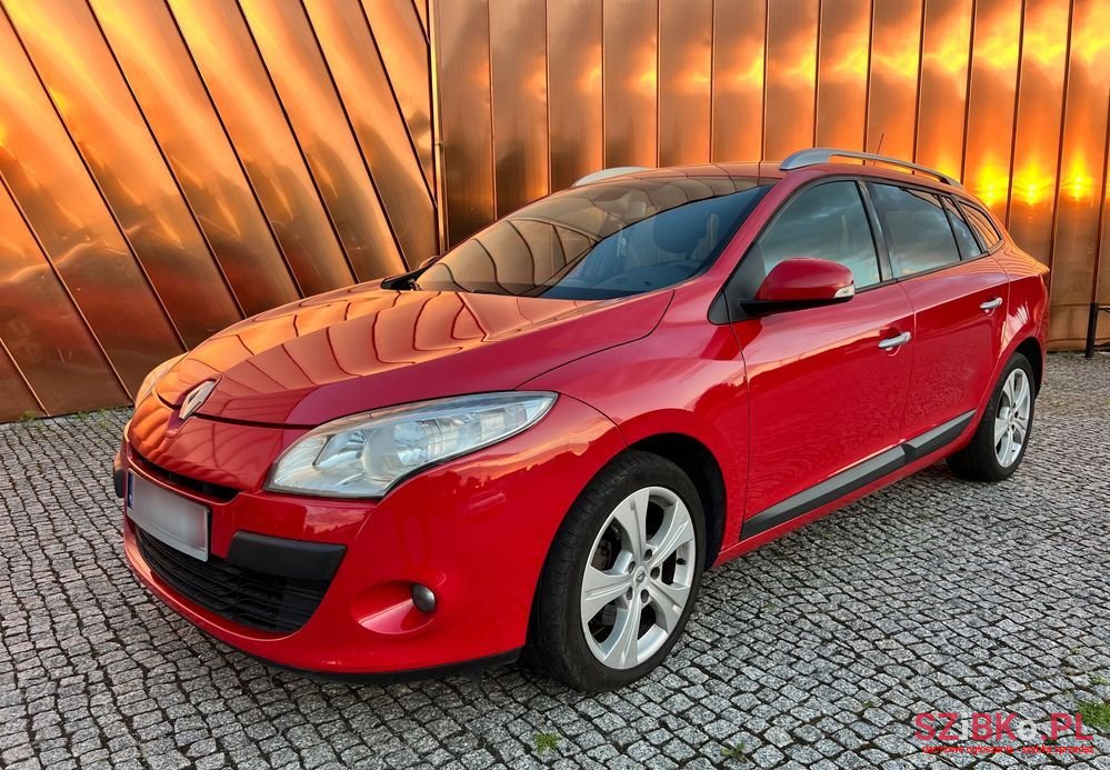 2009' Renault Megane photo #1