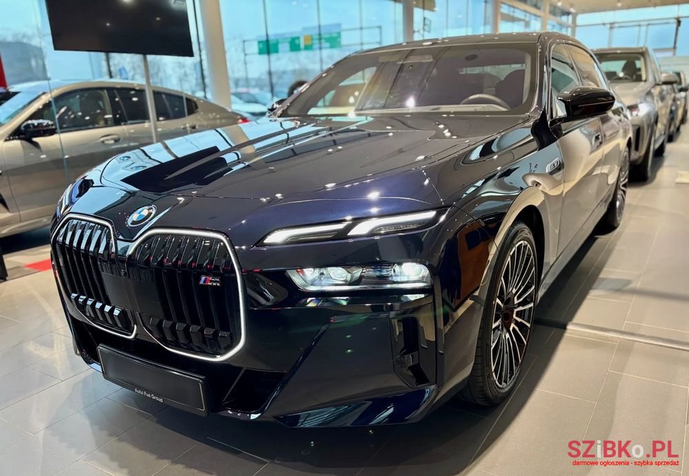 2024' BMW i7 M70 Xdrive photo #2