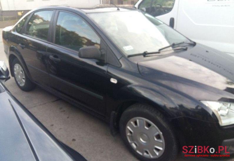 2005' Ford Focus photo #1