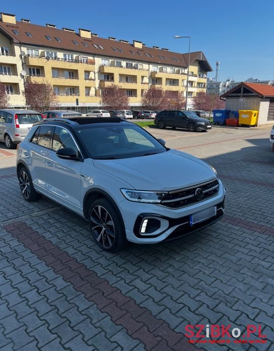 2022' Volkswagen T-Roc photo #3