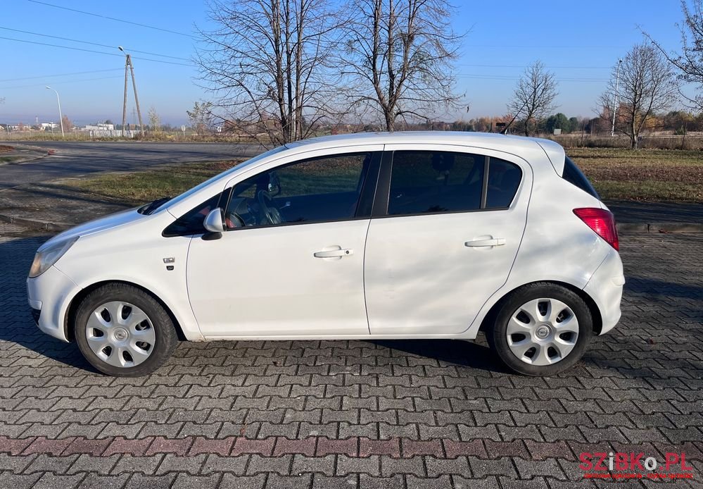 2010' Opel Corsa 1.3 Cdti 111 photo #4