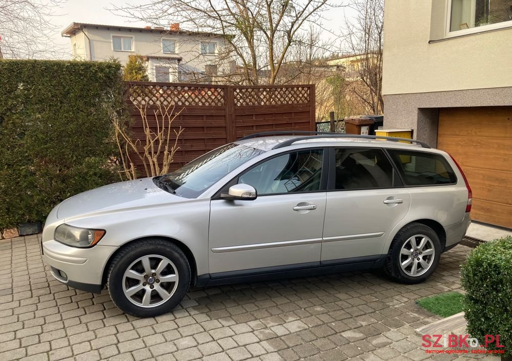 2006' Volvo V50 2.0D photo #2