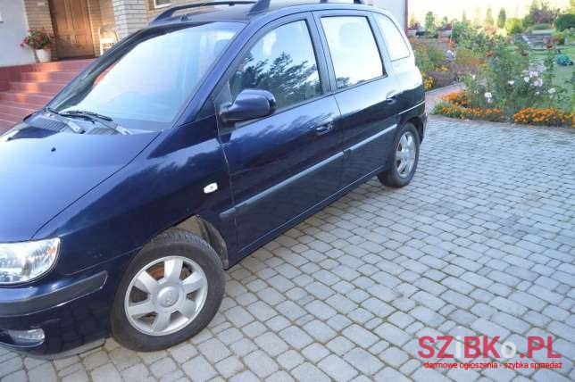 2004' Hyundai Matrix photo #1