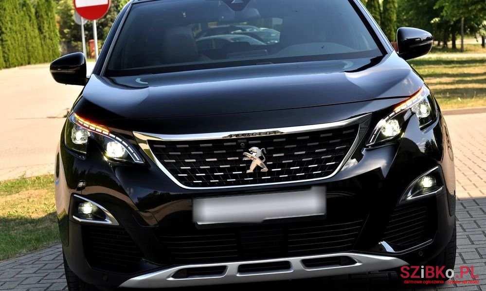 2020' Peugeot 5008 photo #3