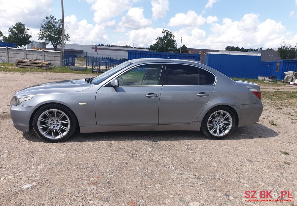 2004' BMW 5 Series photo #1