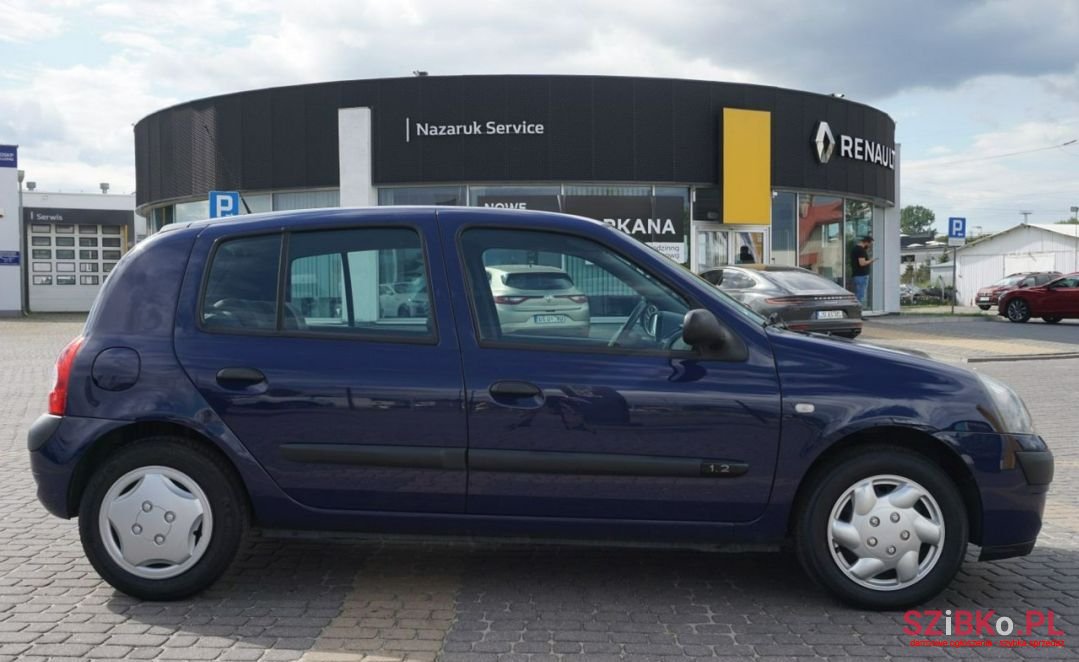 2005' Renault Clio photo #4