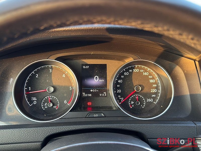 2017' Volkswagen Golf photo #5