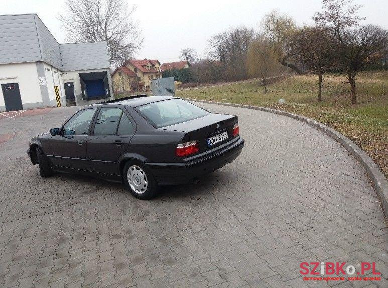 1993' BMW 3 Series photo #1
