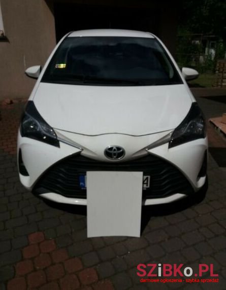 2017' Toyota Yaris photo #1