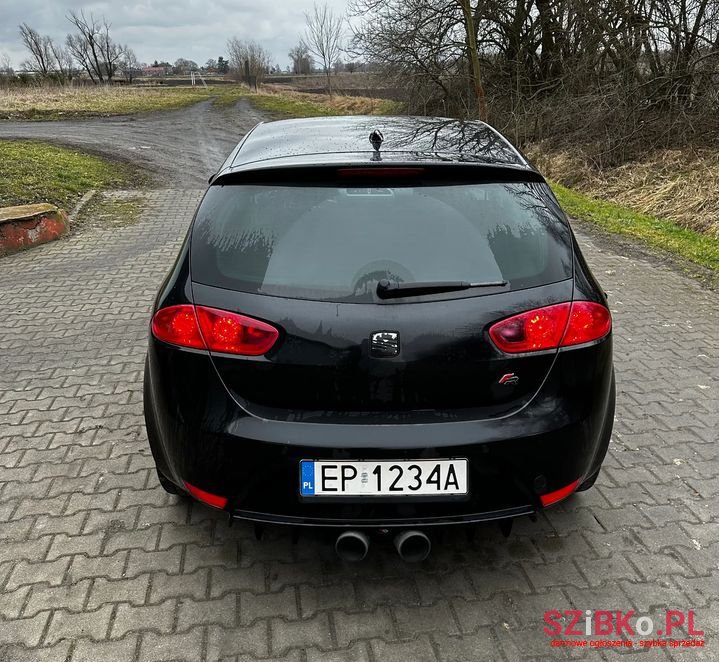 2011' SEAT Leon photo #4