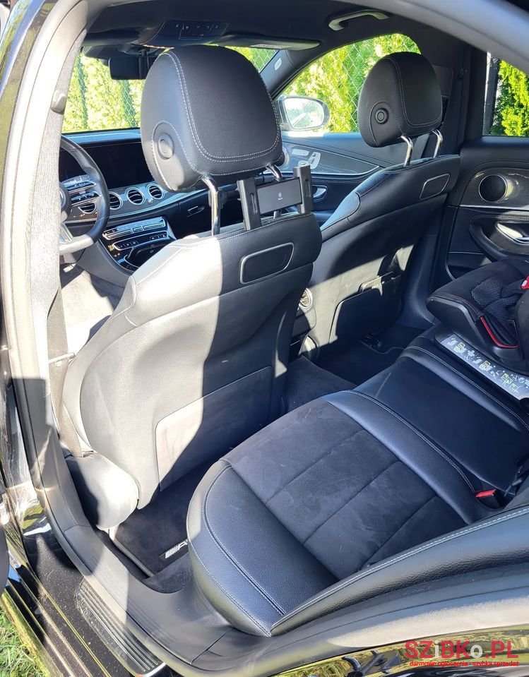 2020' Mercedes-Benz E-Class photo #6