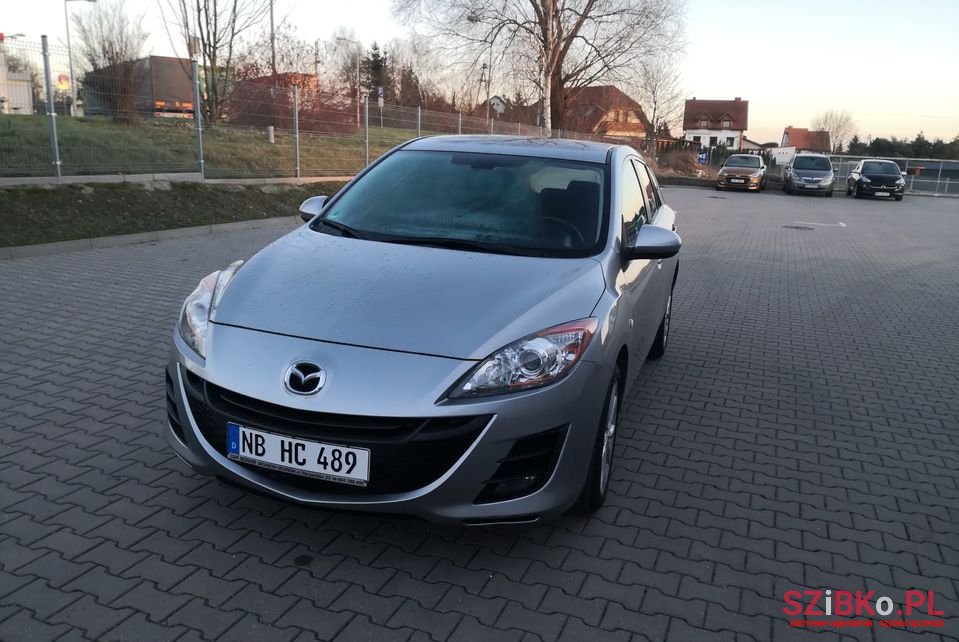 2011' Mazda 3 photo #1