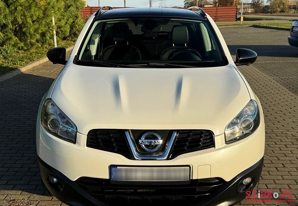 2013' Nissan Qashqai 1.6 Tekna photo #3