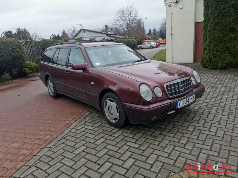 1996' Mercedes-Benz Klasa E photo #3