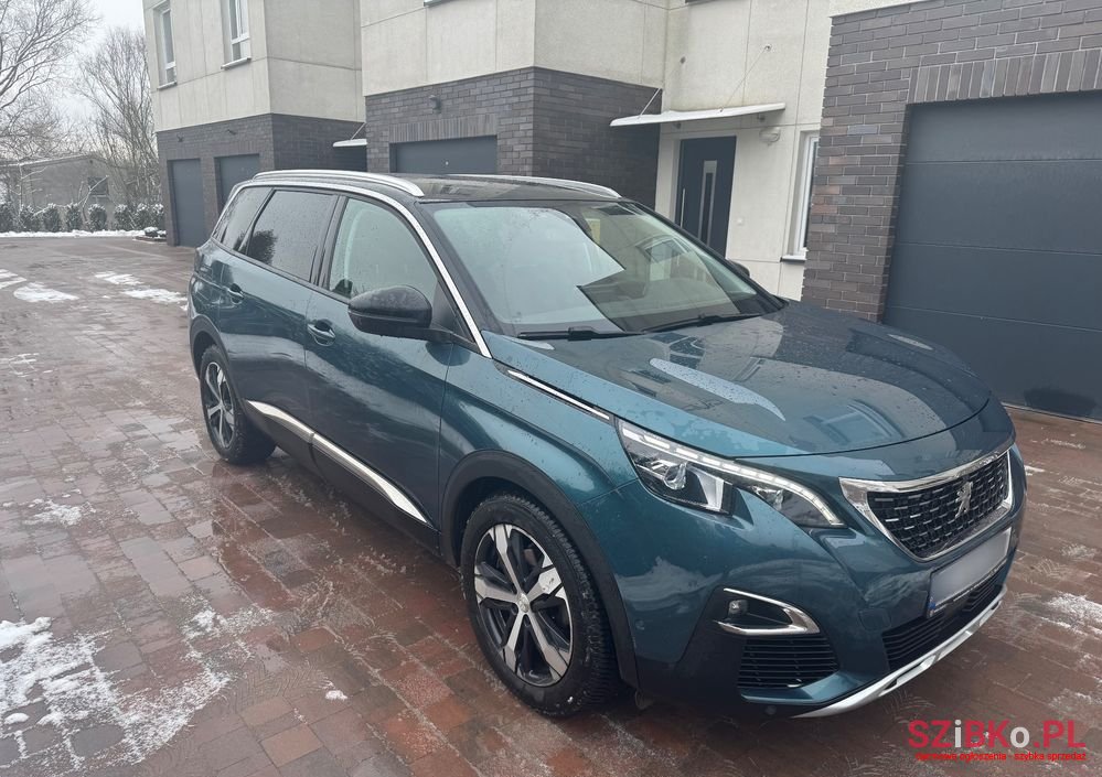 2017' Peugeot 5008 photo #3