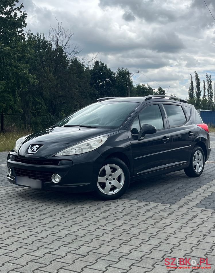 2009' Peugeot 207 1.4 16V Trendy photo #1