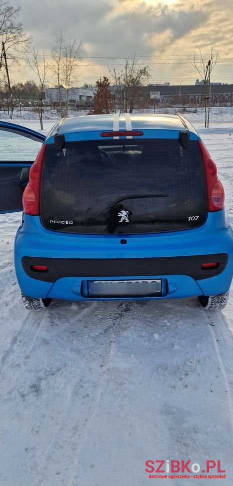 2008' Peugeot 107 photo #4