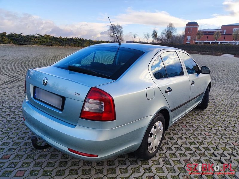 2010' Skoda Octavia 1.9 Tdi Classic photo #5