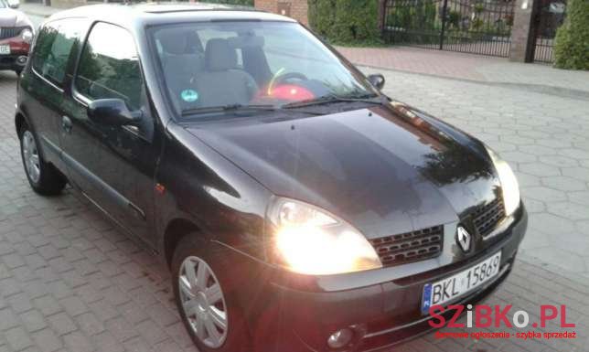 2001' Renault Clio photo #3